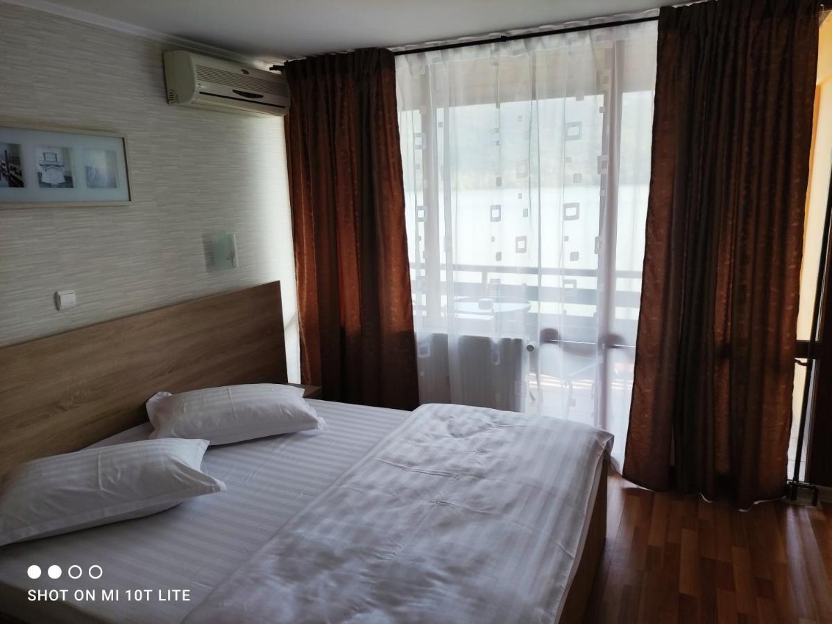 Pension La Ponton เอเชลนิทซา ภายนอก รูปภาพ
