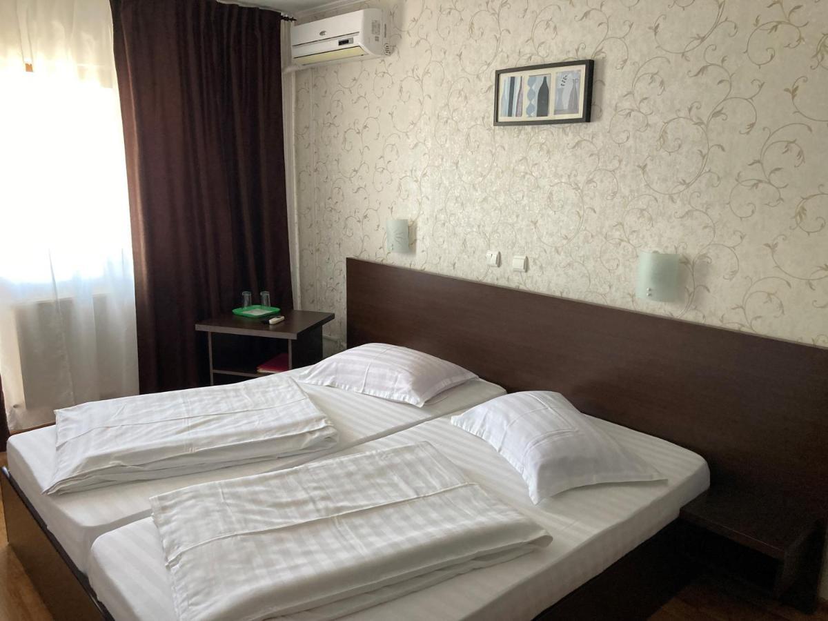 Pension La Ponton เอเชลนิทซา ภายนอก รูปภาพ