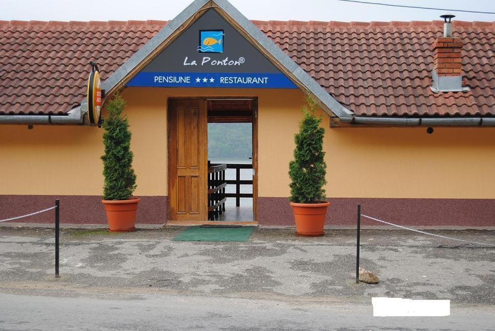Pension La Ponton เอเชลนิทซา ภายนอก รูปภาพ
