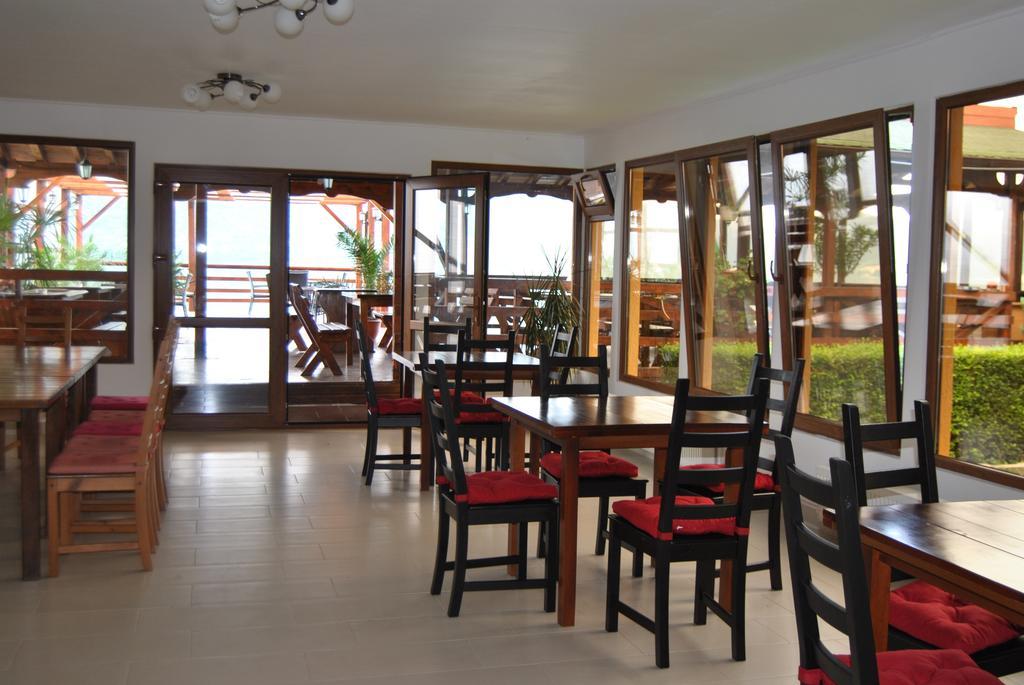 Pension La Ponton เอเชลนิทซา ภายนอก รูปภาพ